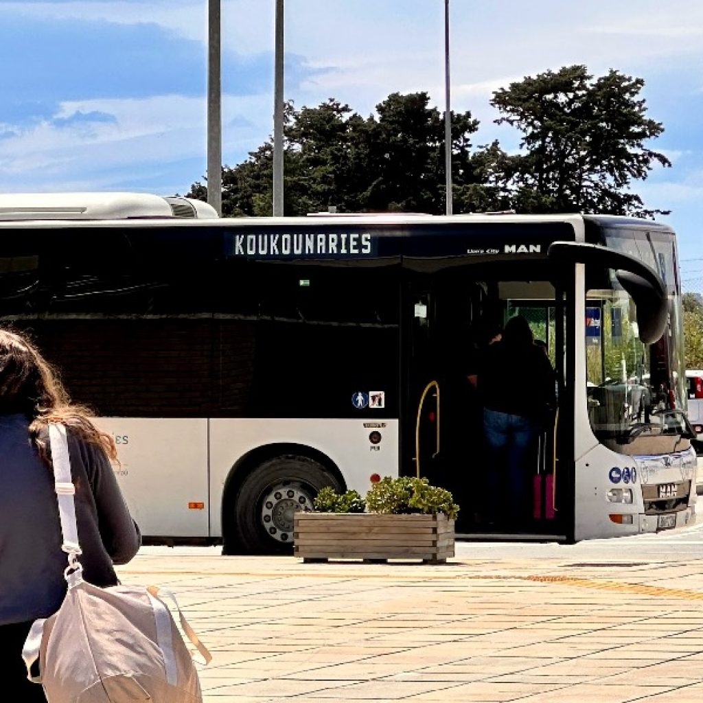 Οι Συγκοινωνίες Σκιάθου ανακοινώνουν τα δρομολόγια και κοινοποιούν ανανεωμένους πίνακες με ισχύ από 31/8.