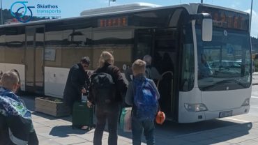 Οι Συγκοινωνίες Σκιάθου παρούσες στην εξυπηρέτηση της πρώτης πτήσης της σεζόν